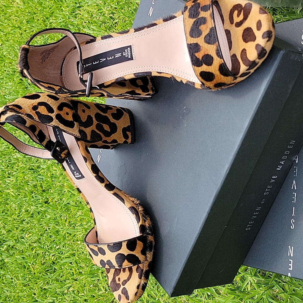 Leopard heels - Picture 2 of 6